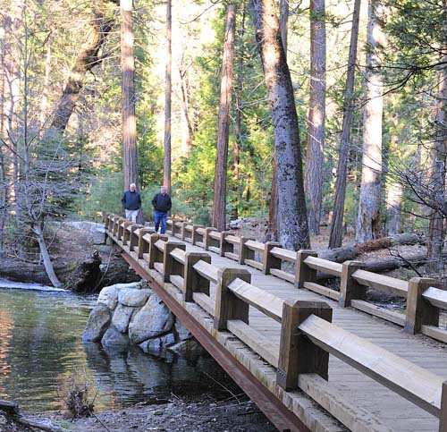 Trail to Lower Yosemite Falls